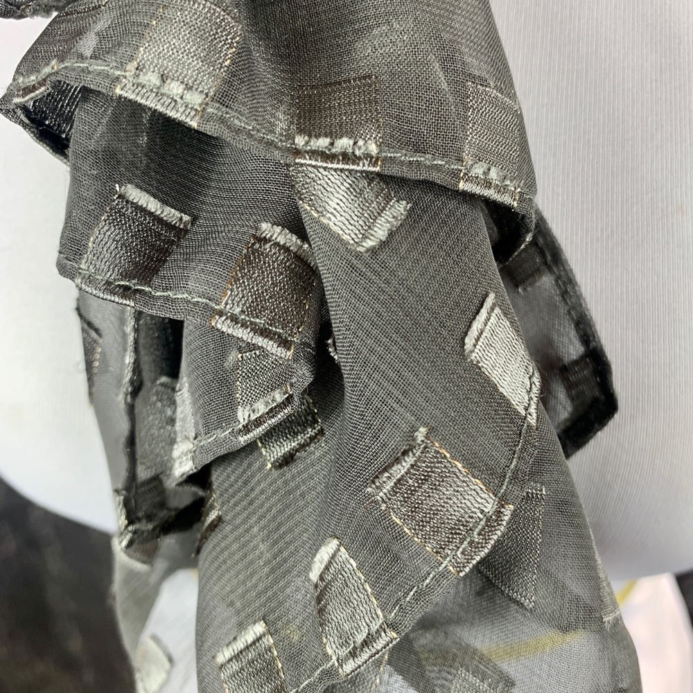Silver Pattern Scarf - Picture 3 of 4